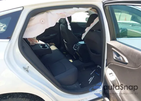 2022 Chevrolet Malibu Fwd Lt из США, поврежденный, VIN 1G1ZD5ST1NF193515